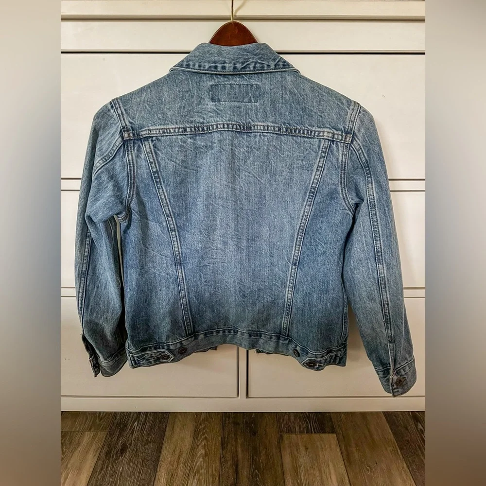 Women’s Lucky Brand jean jacket - Picture 5 of 12